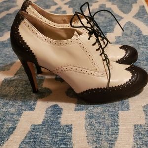 Cole Haan Spectator lace up high heels